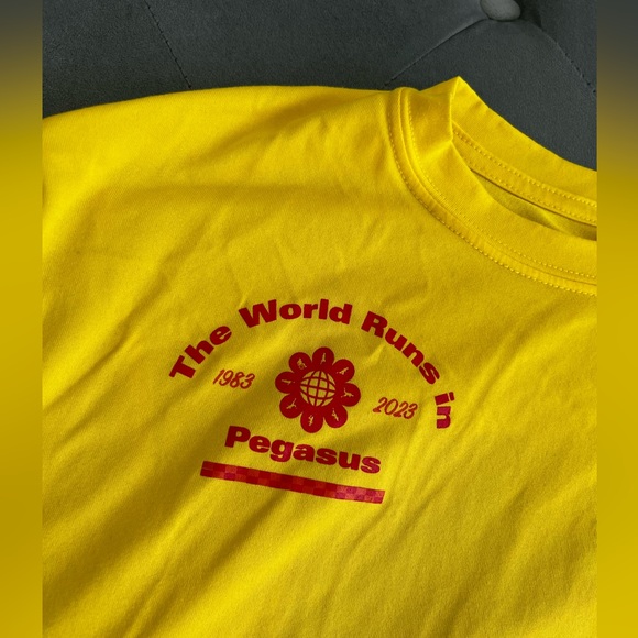 Nike Yellow Running T Shirt 2023 - Picture 3 of 4